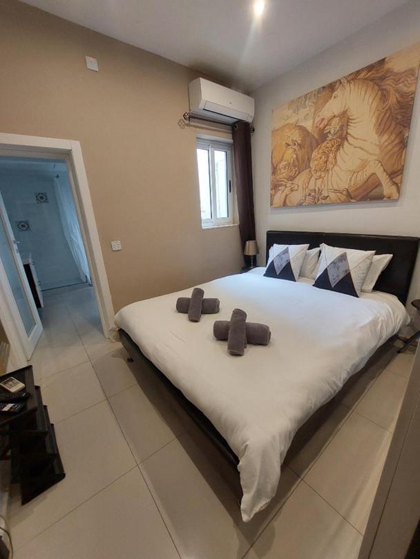 Central & Cozy - 1 Bedroom Apartment Valletta Eksteriør billede